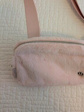 Lululemon plush fleece belt bag in strawberry milkshake